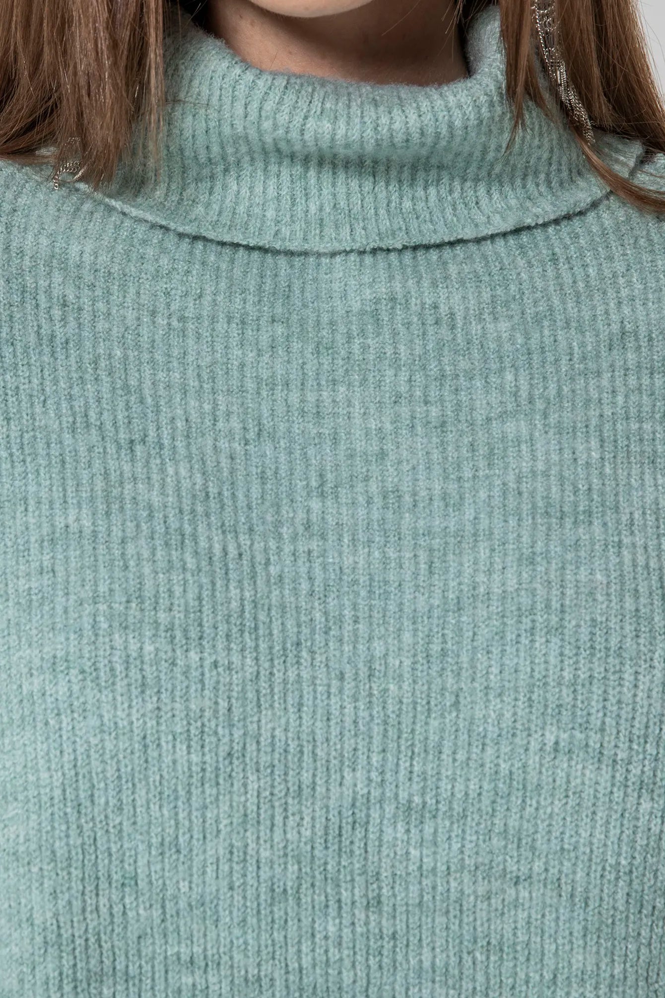 Poncho col roulé frangé vert d'eau